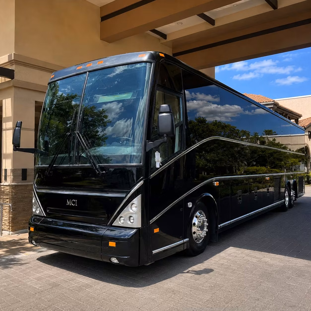round rock groups love concert bus rentals to moody center in austin