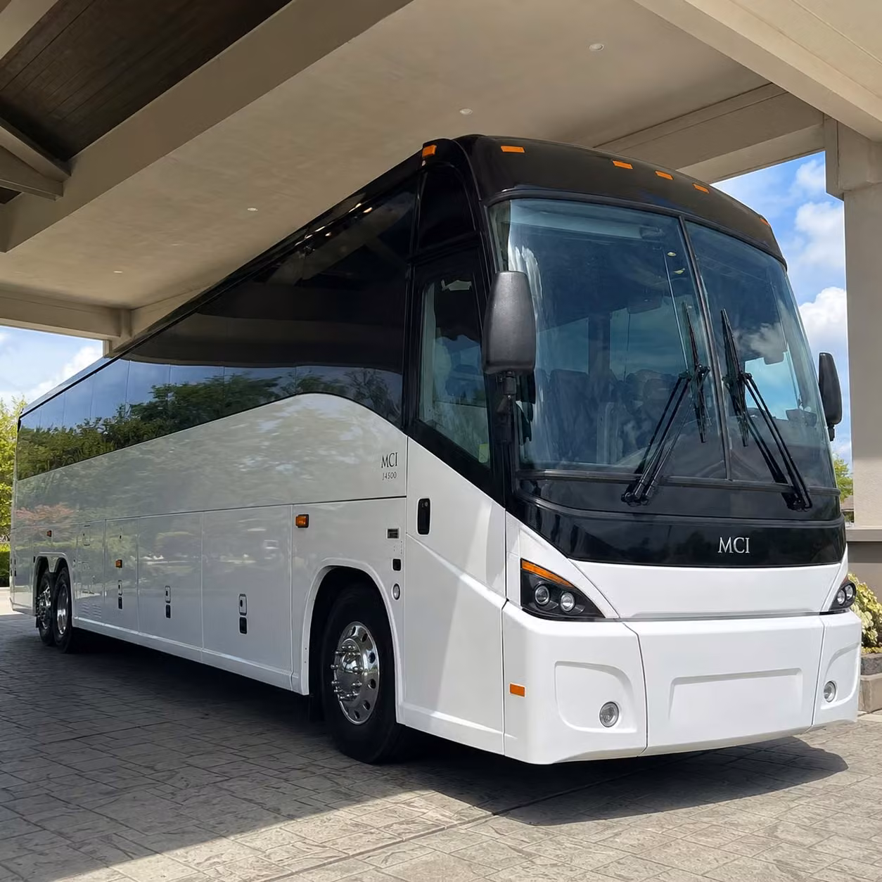 round rock to austin bergstrom international airport group transfers made simple
